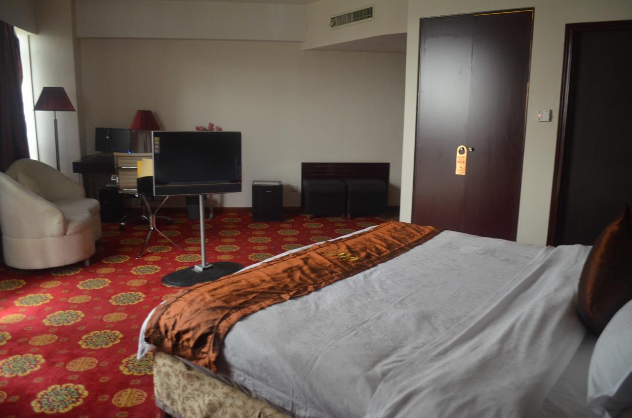 Tianhao Hotel Guangzhou Buitenkant foto