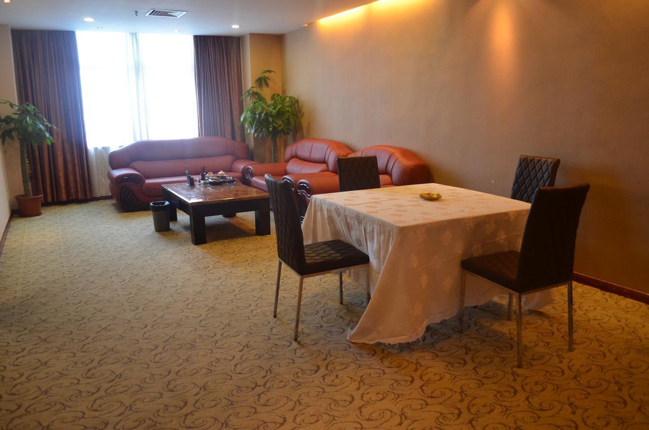 Tianhao Hotel Guangzhou Buitenkant foto
