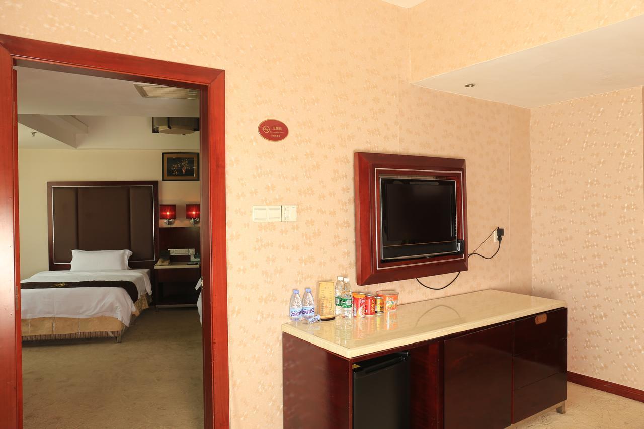 Tianhao Hotel Guangzhou Buitenkant foto